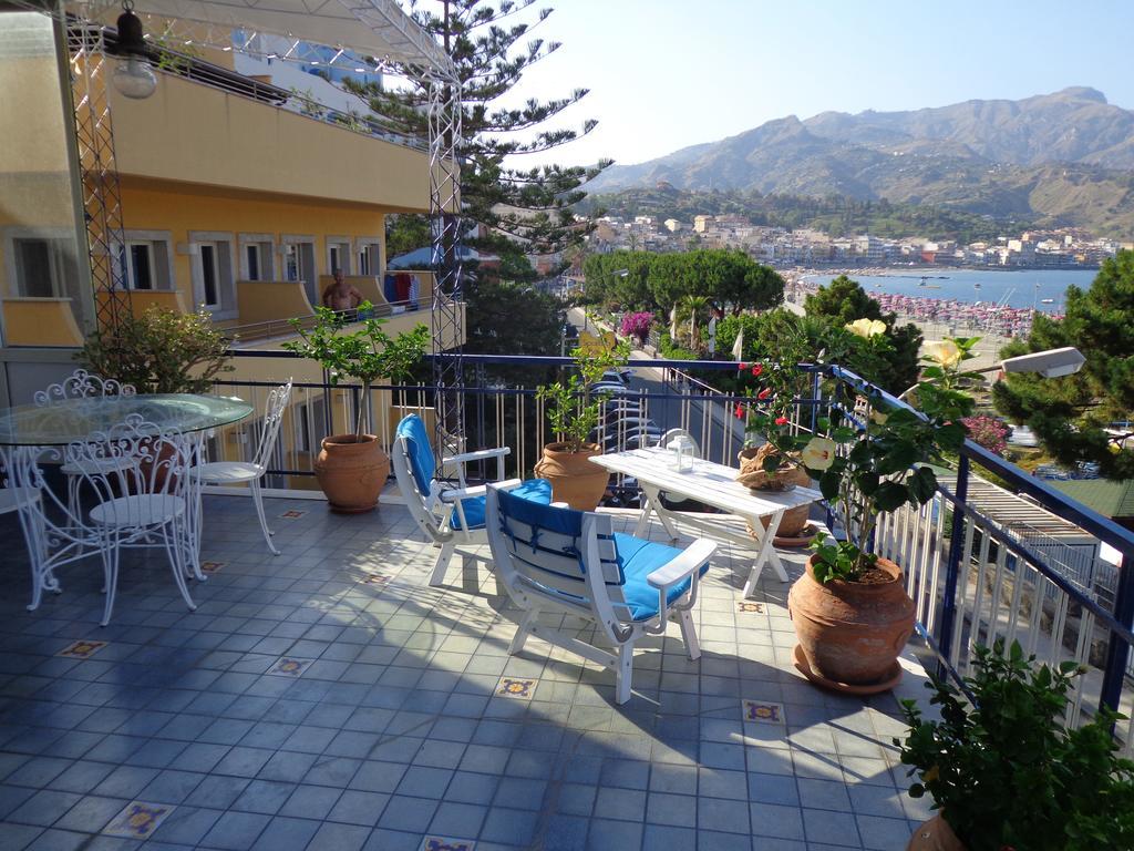 Casa D'A..Mare Apartamento Giardini Naxos Exterior foto